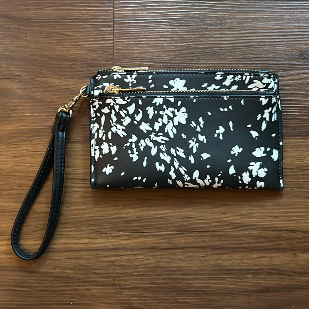 Black & White Wristlet